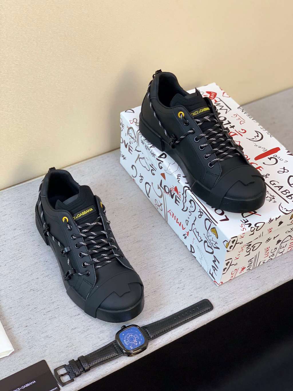 D*G sneaker